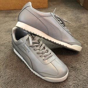 Men’s New Silver Puma Roma sneakers 9.5